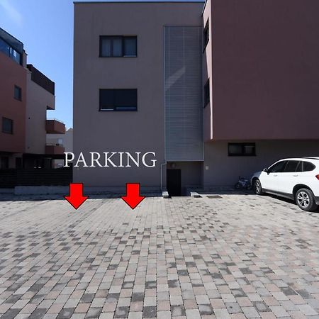Novi Apartman Franka Apartamento Zadar Exterior foto