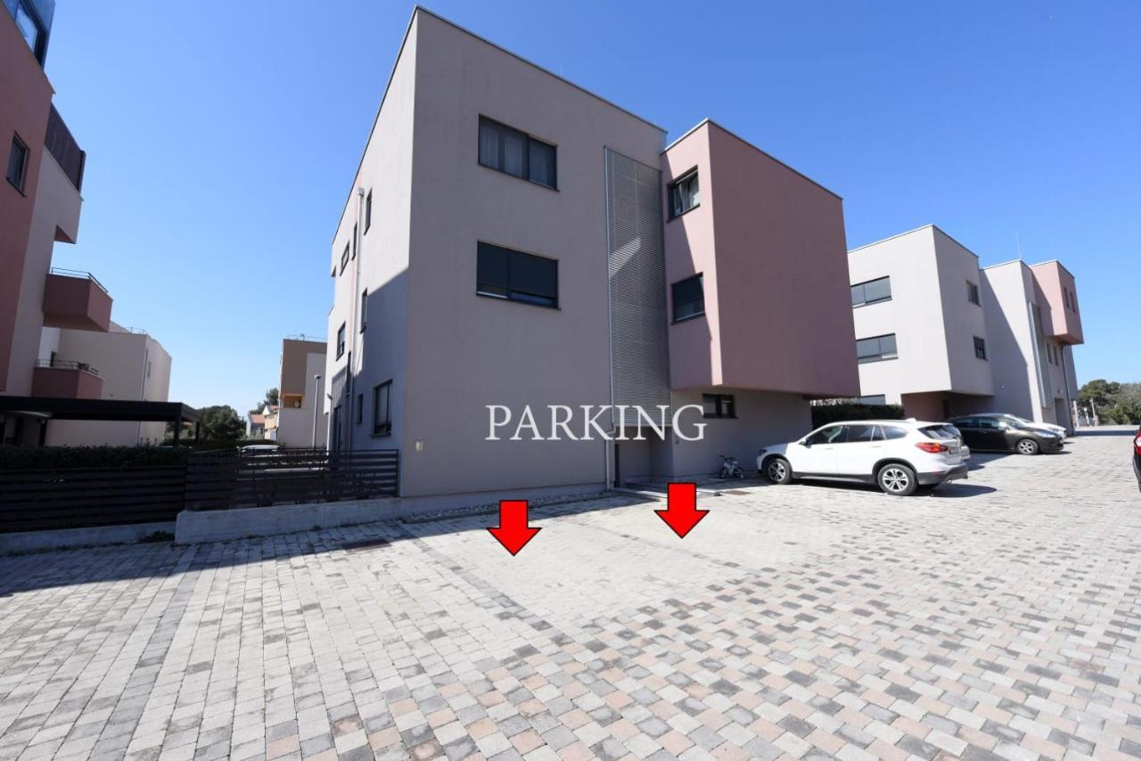 Novi Apartman Franka Apartamento Zadar Exterior foto